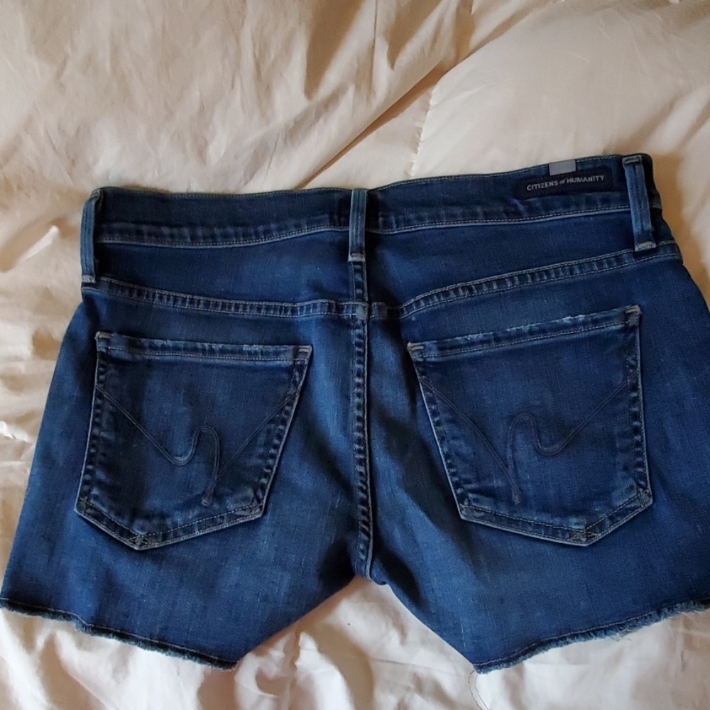 Shorts - Picture 2 of 3